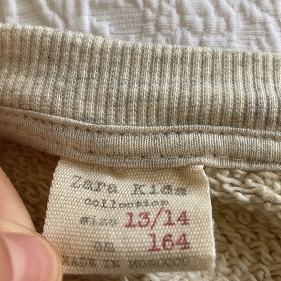 Jumper with Stars - Picture 3 of 3